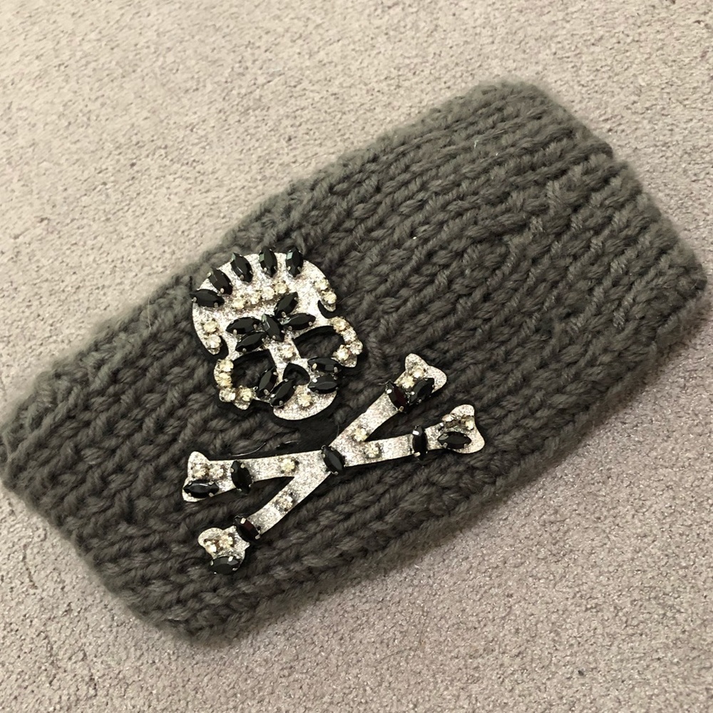 Gemstone skull hair band